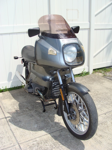6225457 '81 R100RS, Grey Smoke 024 SOLD....1981 BMW R100RS, Grey. 56,000 Miles. Fresh 10K Service. Koni shocks, Brown Sidestand, tall tint windshield, braided stainless front brake lines.
