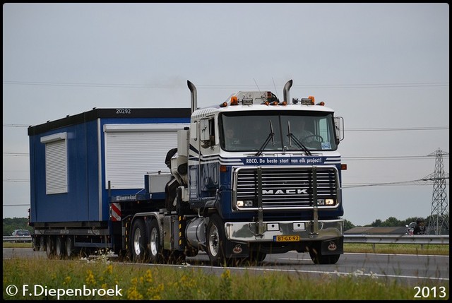 BT-GX-92 Mack MH613 Reco-BorderMaker Uittoch TF 2013