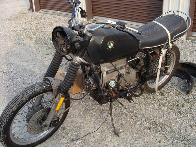 4961396 '75 R90-6 Black, 18L. 002 1975 BMW R90/6. "As-Is" Project Bike #4961396 Motor top end apart