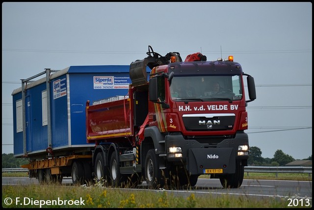 BX-TT-17 MAN TGS HH van de Velde-BorderMaker Uittoch TF 2013