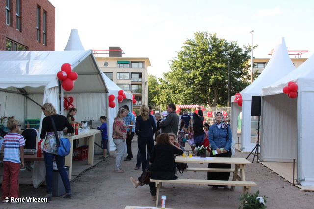 R.Th.B.Vriezen 2013 08 31 5674 Deltakwartier 2B Open Huis,Bekijk onze huizen, BBQ met Bewoners zaterdag 31 augustus 2013