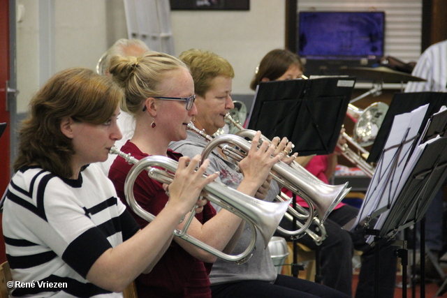 R.Th.B.Vriezen 2013 09 14 6060 Arnhems Fanfare Orkest StudieDag & BBQ Quattro Musica zaterdag 14 september 2013