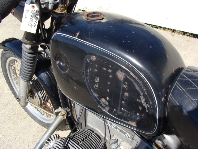 2900674 '70 R50-5, Black 005 P-2900674. 1970 BMW R50/5, Black Project bike. Papers claim 8,000 Miles.