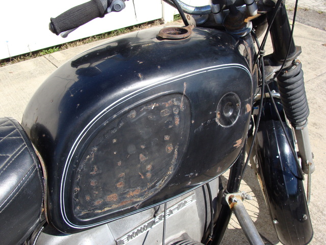 2900674 '70 R50-5, Black 015 P-2900674. 1970 BMW R50/5, Black Project bike. Papers claim 8,000 Miles.