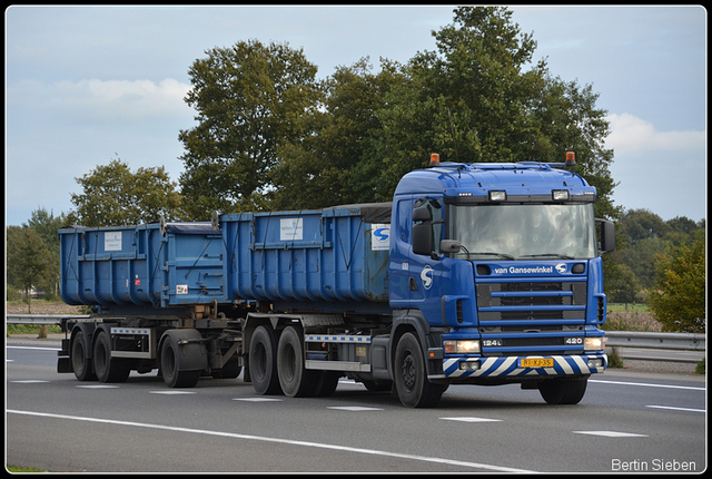 DSC 0109-BorderMaker 18-10-2013