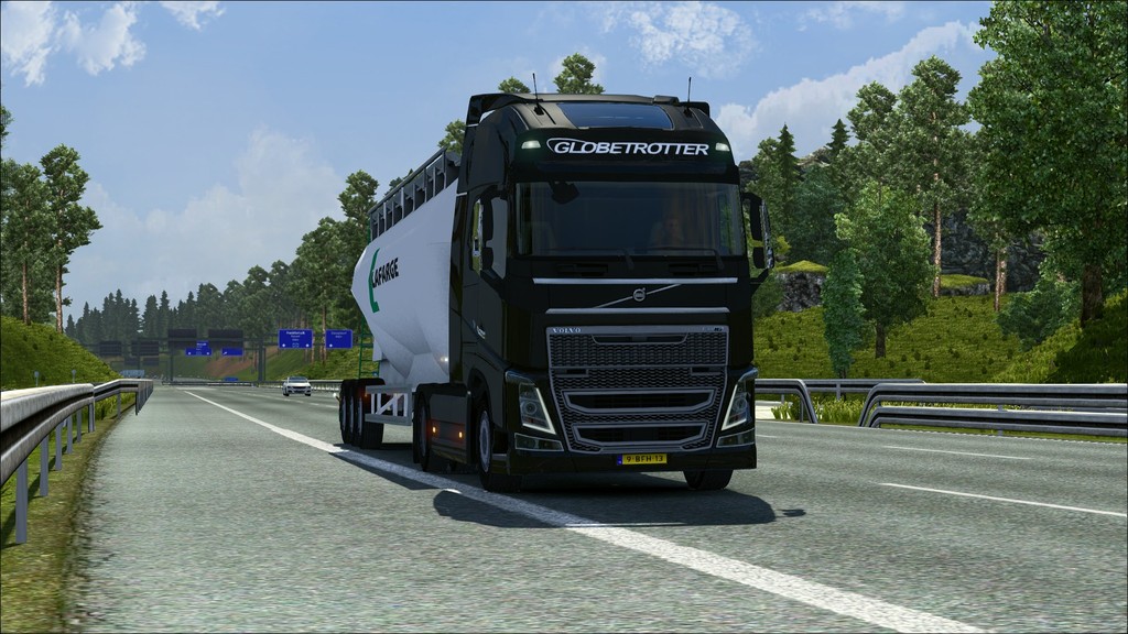 eurotrucks2.exe DX9 20131025 115959 - 