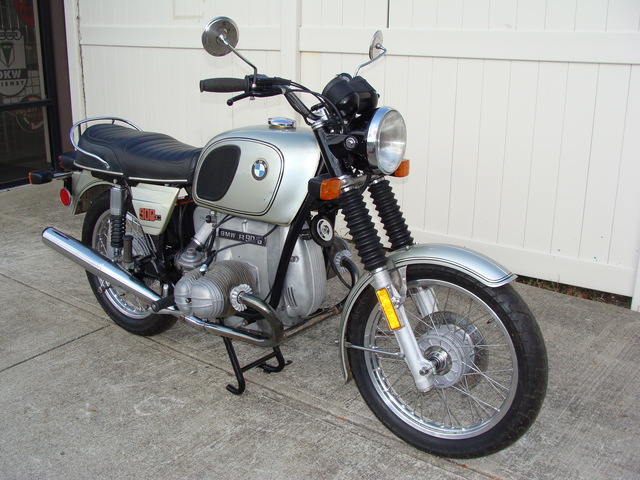 4962215 '76 R90-6, Silver 017 4962215 ’75 R90/6, Silver. 24 Ltr. Fuel Tank. 10 K Service, plus complete end to end Mechanical Rehab. Under 37,000 Miles.