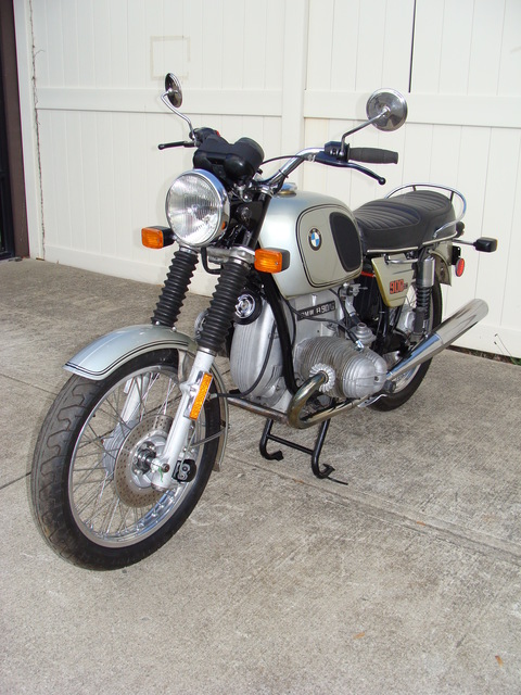 4962215 '76 R90-6, Silver 027 4962215 ’75 R90/6, Silver. 24 Ltr. Fuel Tank. 10 K Service, plus complete end to end Mechanical Rehab. Under 37,000 Miles.