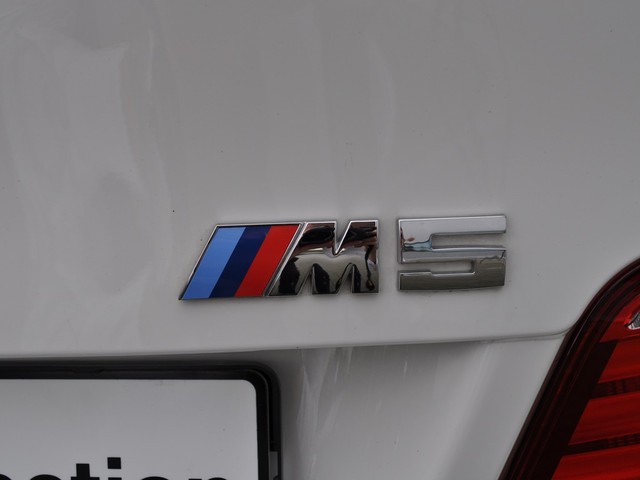 auto 006 M5