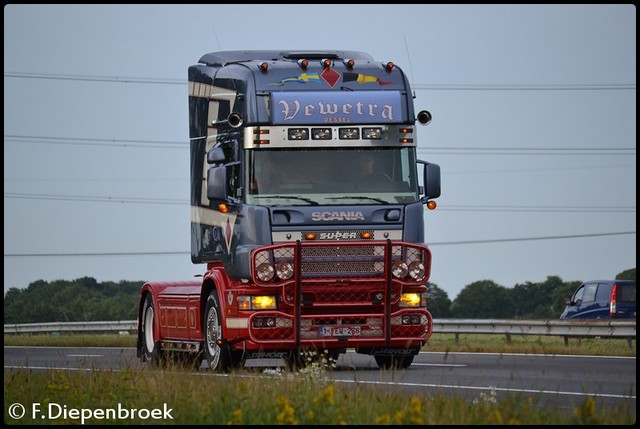 1-FEW-236 Scania 164L Vewetra Van wuytswinkel tran Uittoch TF 2013