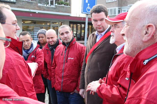 R.Th.B.Vriezen 2013 11 30 8567 PvdA Arnhem Canvassen Presikhaaf 3 Arnhem zaterdag 30 november 2013