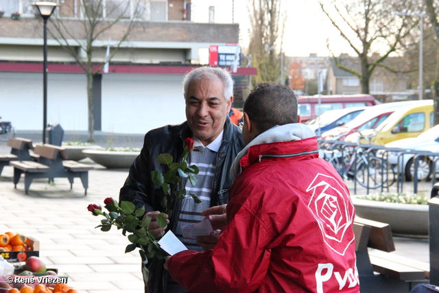 R.Th.B.Vriezen 2013 11 30 8674 PvdA Arnhem Canvassen Presikhaaf 3 Arnhem zaterdag 30 november 2013