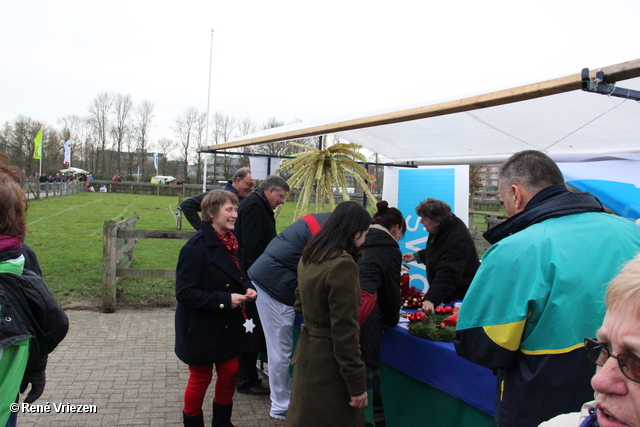 R.Th.B.Vriezen 2013 12 15 8990 Wijkplatform Presikhaaf Kerstmarkt Park Presikhaaf en Winkelcentrum zondag 15 december 2013