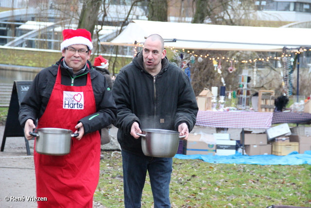 R.Th.B.Vriezen 2013 12 15 9231 Wijkplatform Presikhaaf Kerstmarkt Park Presikhaaf en Winkelcentrum zondag 15 december 2013