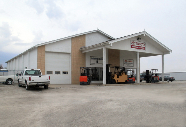 Warehouses Effingham IL ToyotaLift of Southern Illinois | 217-342-9453