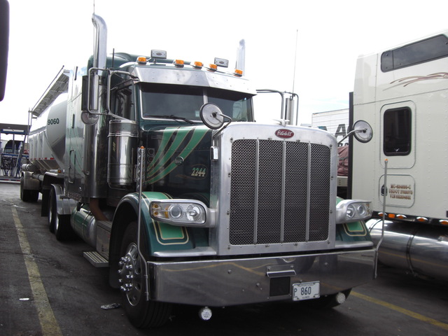 CIMG0007 Trucks