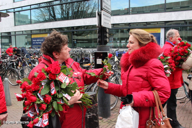 R.Th.B.Vriezen 2014 02 14 9960 PvdA Arnhem Valentijnactie Binnenstad Arnhem vrijdag 14 februari 2014