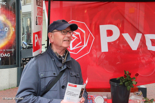 R.Th.B.Vriezen 2014 03 15 1952 PvdA Arnhem Kraam Land van de Markt Binnenstad Arnhem zaterdag 15 maart 2014