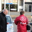 R.Th.B.Vriezen 2014 03 19 2139 - PvdA Arnhem Ontbijtkoek Stem vandaag uitdelen Station Presikhaaf woensdag 19 maart 2014