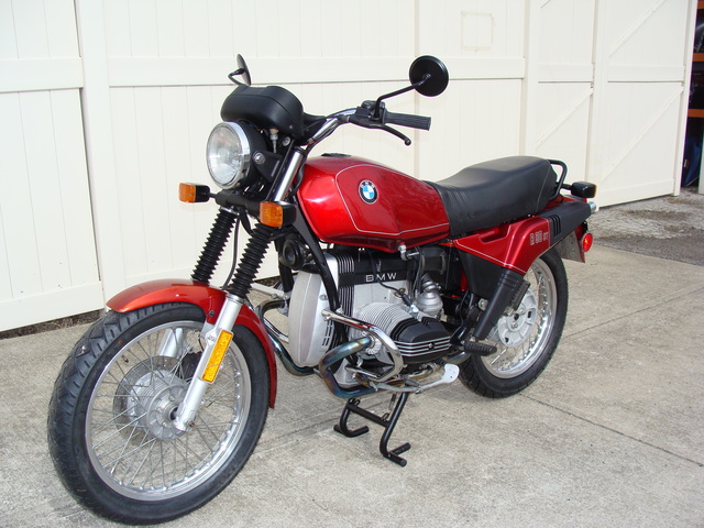 6207003 '83 R80ST Red 001 SOLD.....6207003 '83 BMW R80ST, Red. 15,000 Miles. Fresh 10K Service, New Metzeller tires, More!