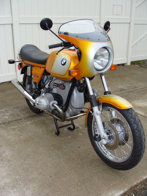 4093562 '76 R90S Final - Daytona Orange Paint 025 SOLD.....Daytona Orange R90S Paint Job