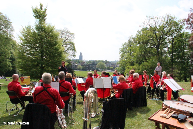 R.Th.B.Vriezen 2014 04 26 2448 Arnhems Fanfare Orkest Koningsdag Concert WitteVilla Sonsbeek zaterdag 26 april 2014