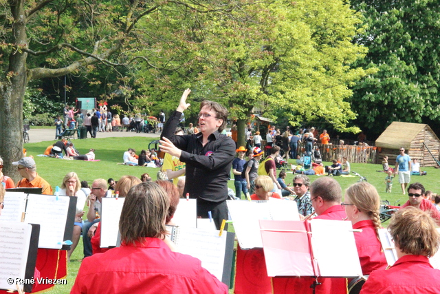 R.Th.B.Vriezen 2014 04 26 2487 Arnhems Fanfare Orkest Koningsdag Concert WitteVilla Sonsbeek zaterdag 26 april 2014