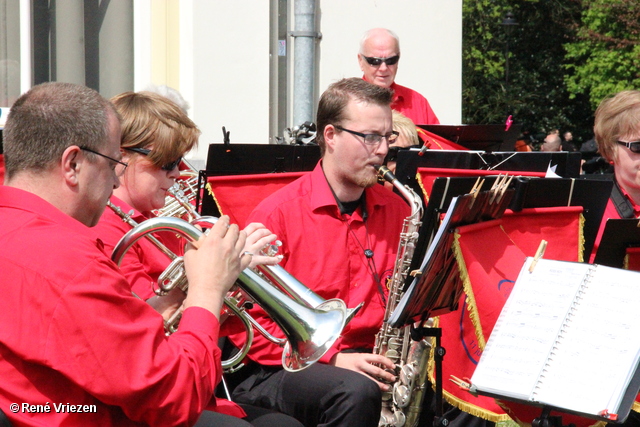 R.Th.B.Vriezen 2014 04 26 2508 Arnhems Fanfare Orkest Koningsdag Concert WitteVilla Sonsbeek zaterdag 26 april 2014