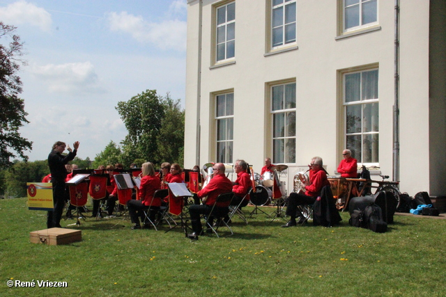 R.Th.B.Vriezen 2014 04 26 2541 Arnhems Fanfare Orkest Koningsdag Concert WitteVilla Sonsbeek zaterdag 26 april 2014