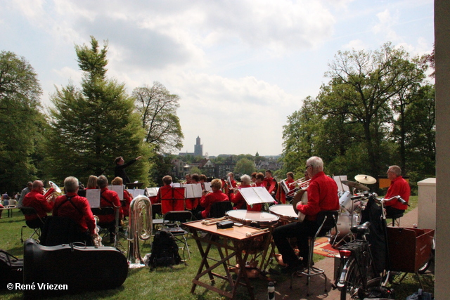 R.Th.B.Vriezen 2014 04 26 2546 Arnhems Fanfare Orkest Koningsdag Concert WitteVilla Sonsbeek zaterdag 26 april 2014