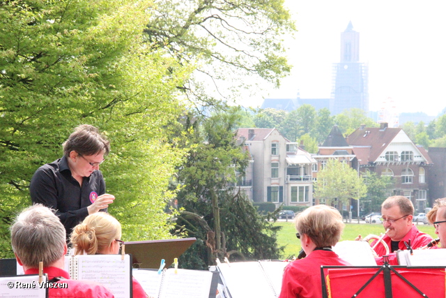 R.Th.B.Vriezen 2014 04 26 2552 Arnhems Fanfare Orkest Koningsdag Concert WitteVilla Sonsbeek zaterdag 26 april 2014