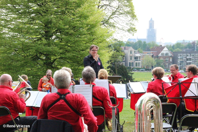 R.Th.B.Vriezen 2014 04 26 2608 Arnhems Fanfare Orkest Koningsdag Concert WitteVilla Sonsbeek zaterdag 26 april 2014