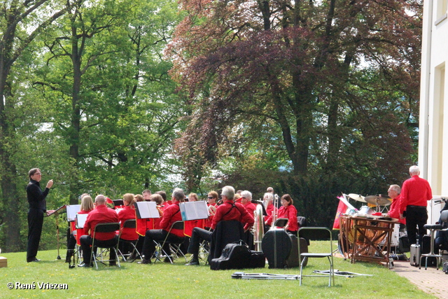 R.Th.B.Vriezen 2014 04 26 2647 Arnhems Fanfare Orkest Koningsdag Concert WitteVilla Sonsbeek zaterdag 26 april 2014