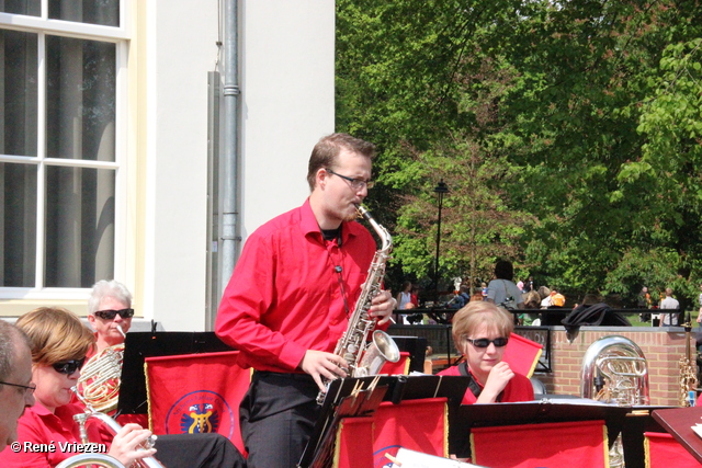 R.Th.B.Vriezen 2014 04 26 2662 Arnhems Fanfare Orkest Koningsdag Concert WitteVilla Sonsbeek zaterdag 26 april 2014