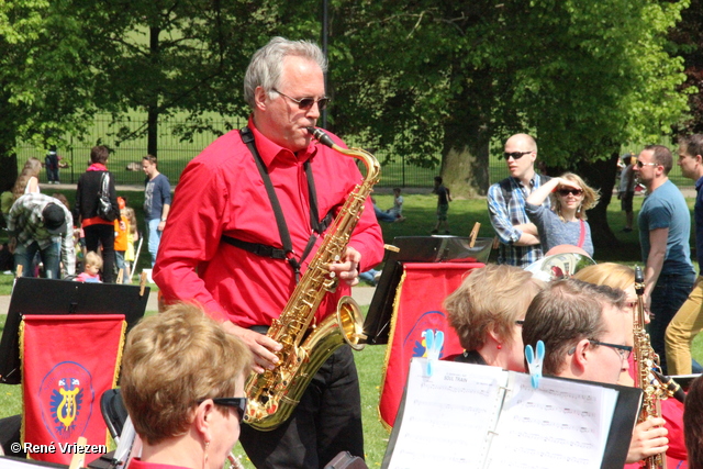 R.Th.B.Vriezen 2014 04 26 2674 Arnhems Fanfare Orkest Koningsdag Concert WitteVilla Sonsbeek zaterdag 26 april 2014