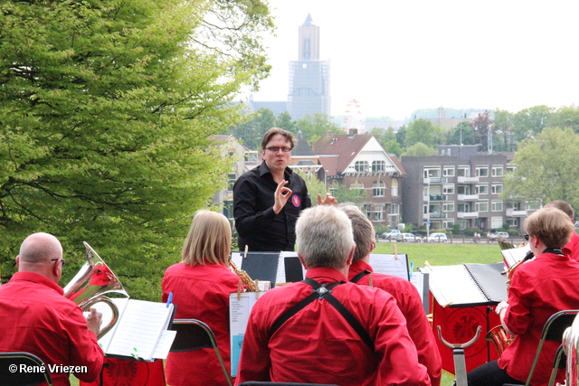 R.Th.B.Vriezen 2014 04 26 2757 Arnhems Fanfare Orkest Koningsdag Concert WitteVilla Sonsbeek zaterdag 26 april 2014