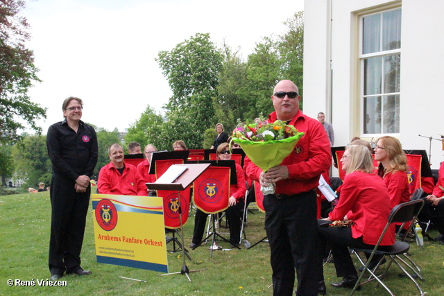 R.Th.B.Vriezen 2014 04 26 2817 Arnhems Fanfare Orkest Koningsdag Concert WitteVilla Sonsbeek zaterdag 26 april 2014