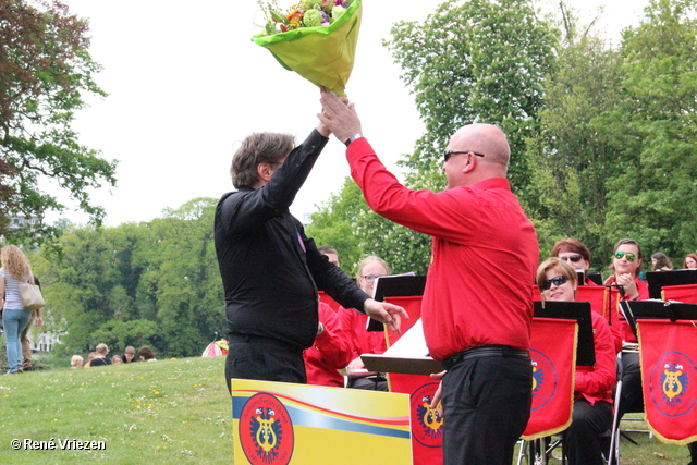 R.Th.B.Vriezen 2014 04 26 2828 Arnhems Fanfare Orkest Koningsdag Concert WitteVilla Sonsbeek zaterdag 26 april 2014