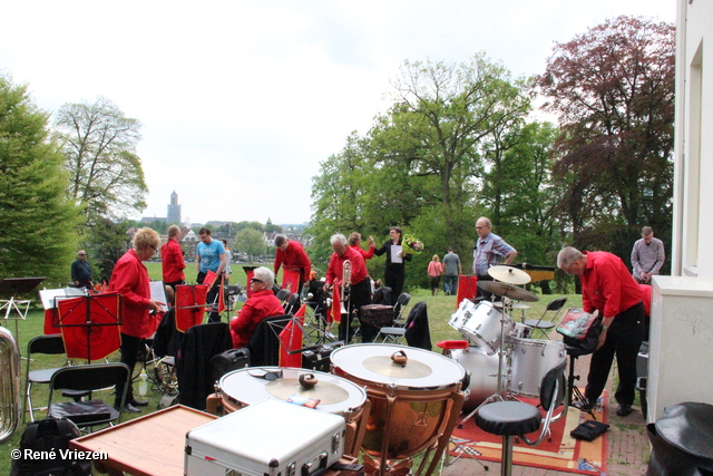 R.Th.B.Vriezen 2014 04 26 2864 Arnhems Fanfare Orkest Koningsdag Concert WitteVilla Sonsbeek zaterdag 26 april 2014