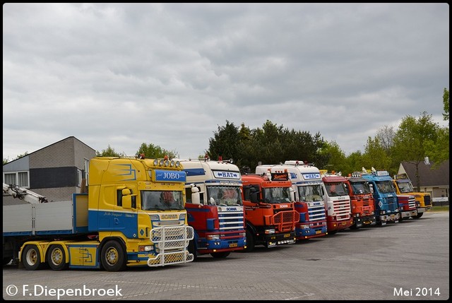 V8 Meeting Gieten Line up 12-BorderMaker 2014