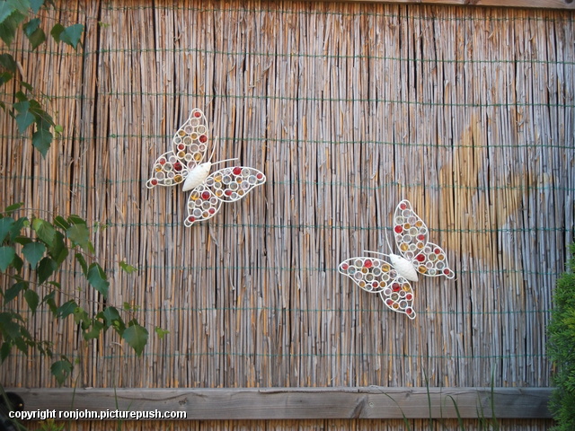 Tuin - Gekleurde vlinders 05-05-14 In de tuin 2013