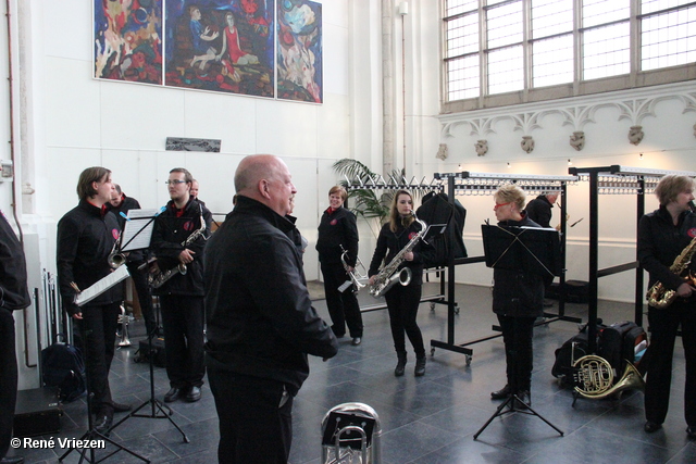 R.Th.B.Vriezen 2014 05 04 2987 Arnhems Fanfare Orkest Dodenherdenking bij Grote kerk Arnhem zondag 4 mei 2014