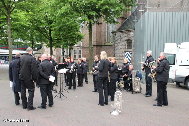 R.Th.B.Vriezen 2014 05 04 2994 Arnhems Fanfare Orkest Dodenherdenking bij Grote kerk Arnhem zondag 4 mei 2014