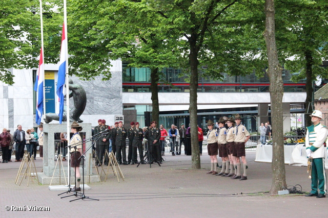 R.Th.B.Vriezen 2014 05 04 3011 Arnhems Fanfare Orkest Dodenherdenking bij Grote kerk Arnhem zondag 4 mei 2014