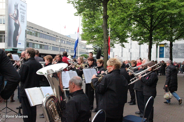 R.Th.B.Vriezen 2014 05 04 3044 Arnhems Fanfare Orkest Dodenherdenking bij Grote kerk Arnhem zondag 4 mei 2014