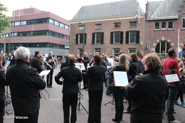 R.Th.B.Vriezen 2014 05 04 3070 Arnhems Fanfare Orkest Dodenherdenking bij Grote kerk Arnhem zondag 4 mei 2014