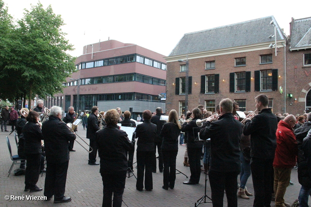 R.Th.B.Vriezen 2014 05 04 3114 Arnhems Fanfare Orkest Dodenherdenking bij Grote kerk Arnhem zondag 4 mei 2014