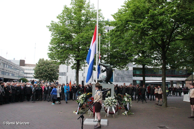 R.Th.B.Vriezen 2014 05 04 3139 Arnhems Fanfare Orkest Dodenherdenking bij Grote kerk Arnhem zondag 4 mei 2014