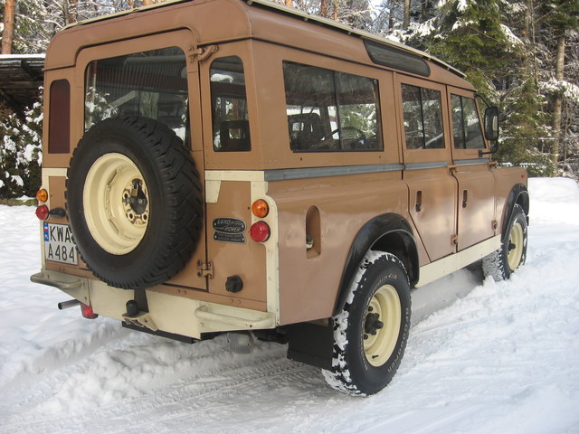 Land Rover 2 Cars