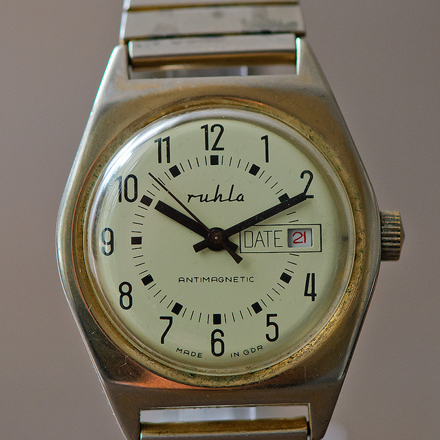 ruhla-date Horloges